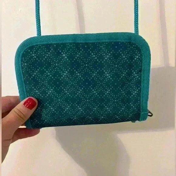 Eddie Bauer small travel crossbody teal color - Picture 4 of 12